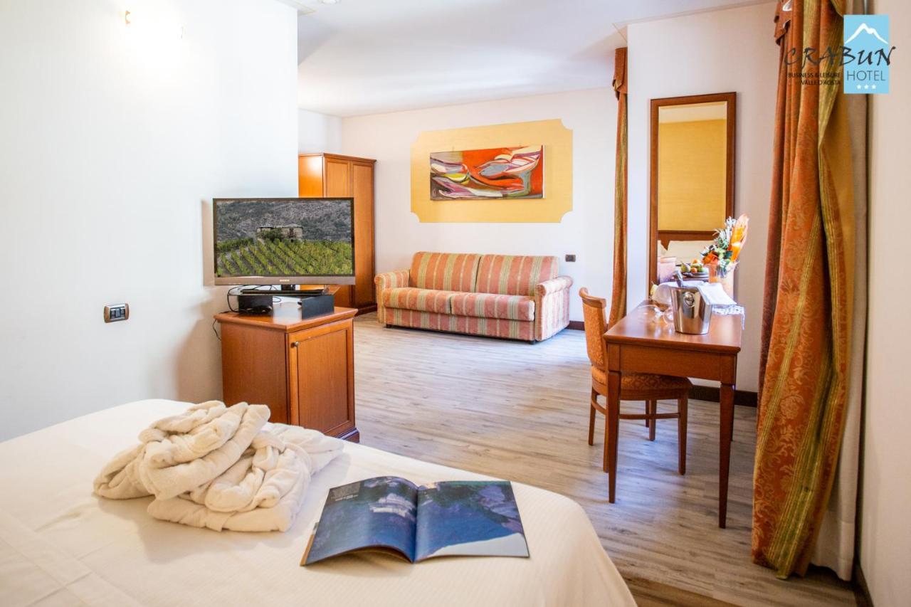 Crabun Hotel Пон-Сен-Мартен Екстер'єр фото