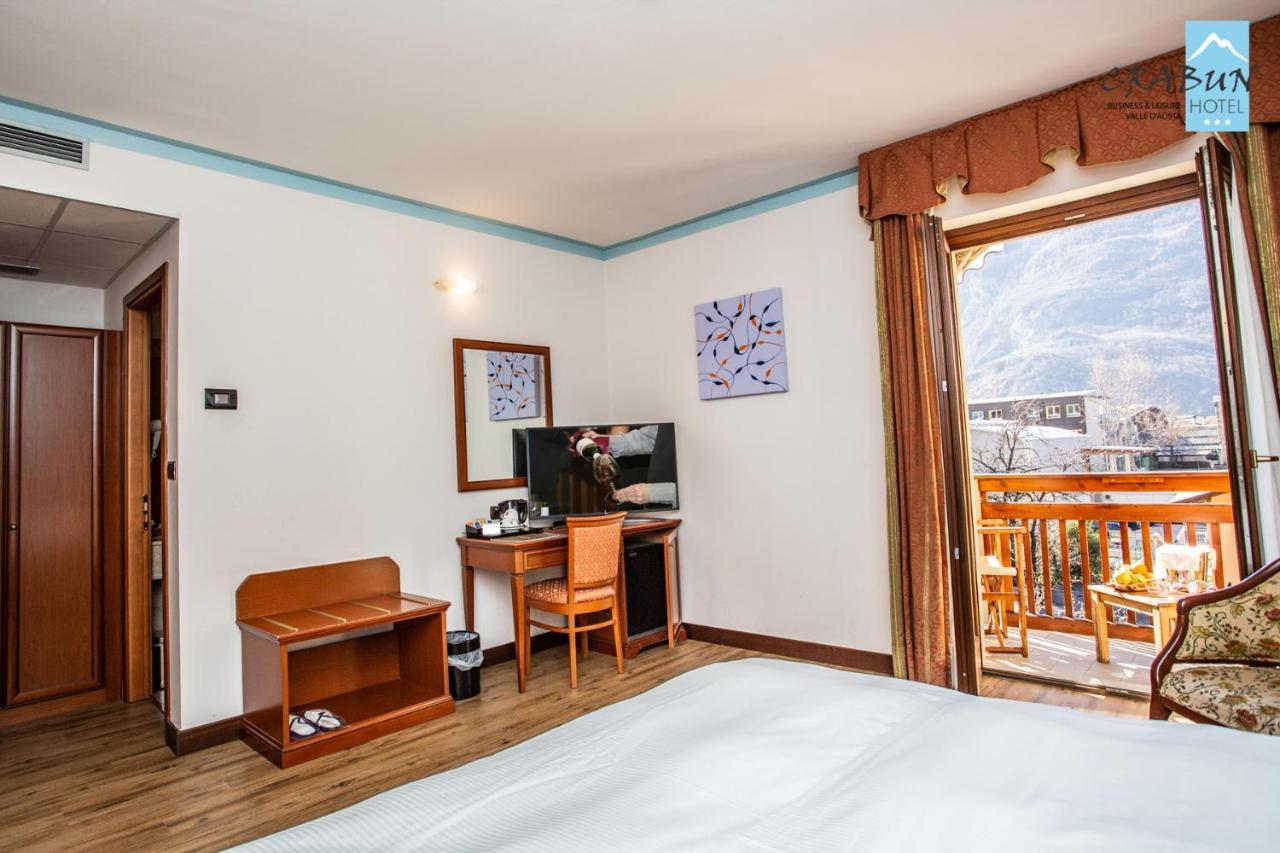 Crabun Hotel Пон-Сен-Мартен Екстер'єр фото