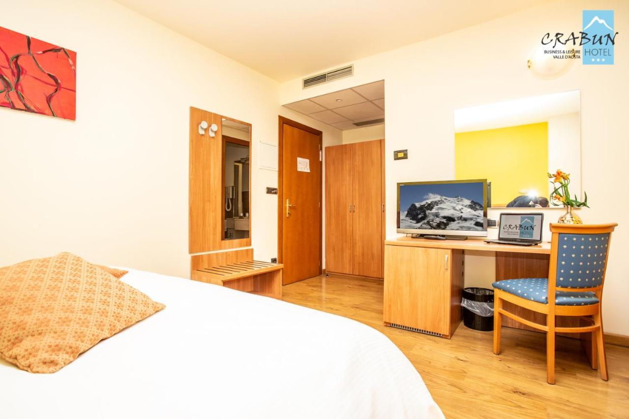 Crabun Hotel Пон-Сен-Мартен Екстер'єр фото