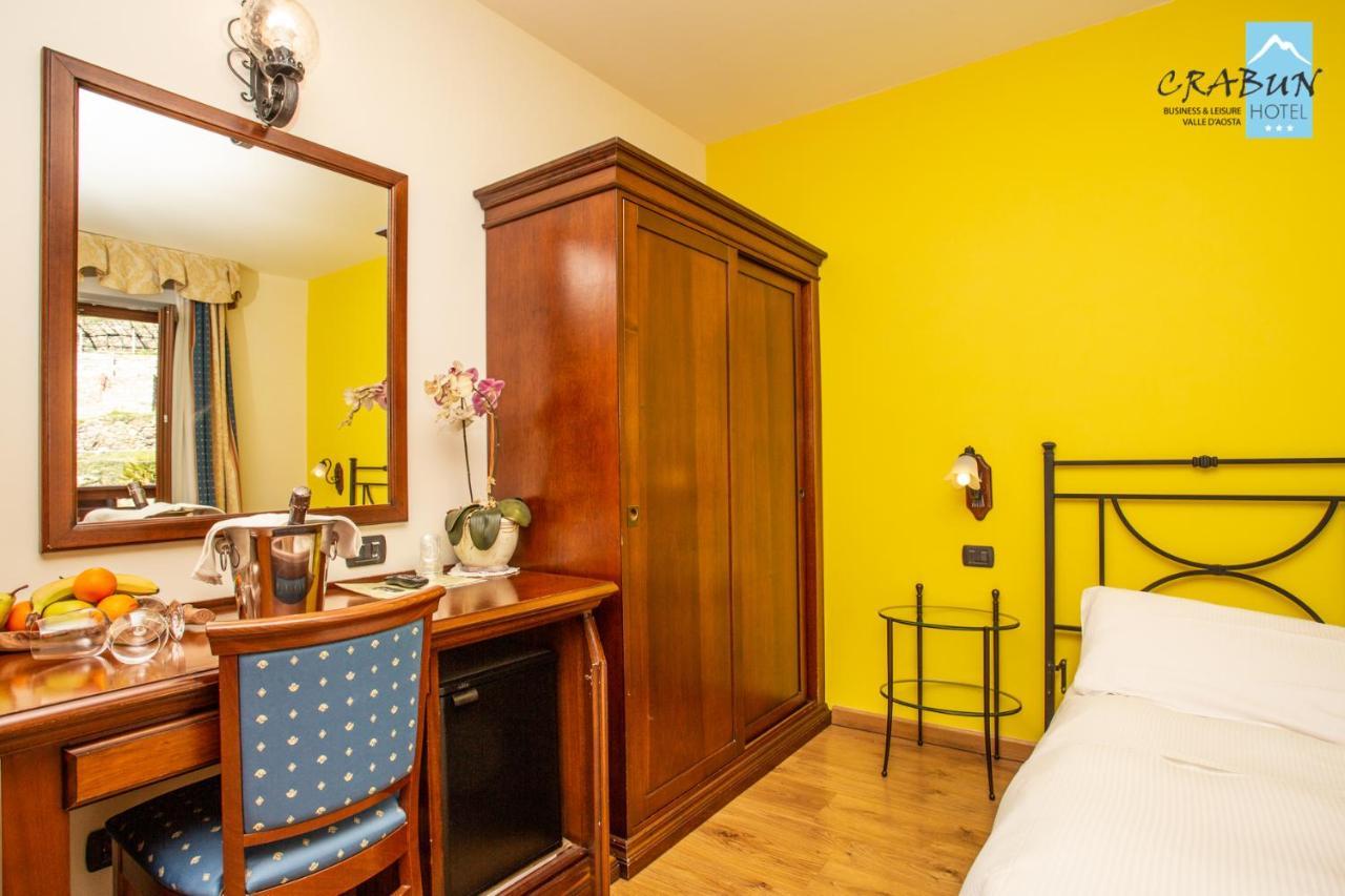 Crabun Hotel Пон-Сен-Мартен Екстер'єр фото